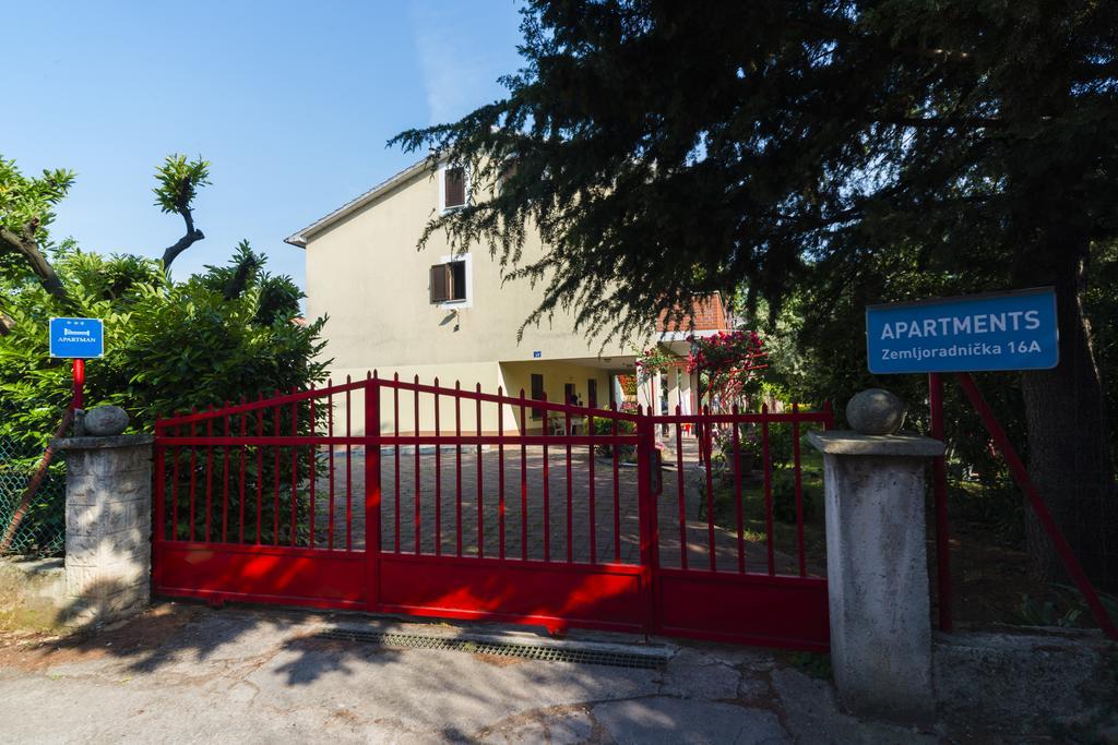 Apartments Milica أوماغ الغرفة الصورة
