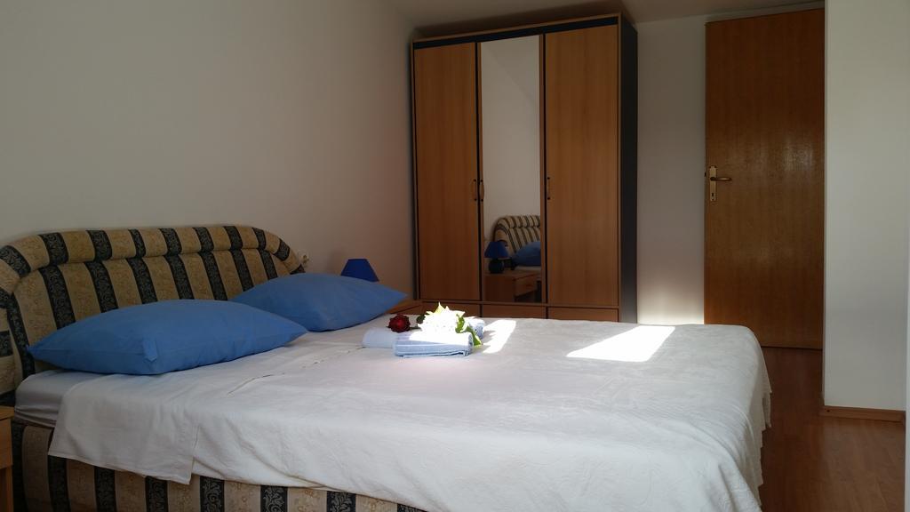 Apartments Milica أوماغ الغرفة الصورة